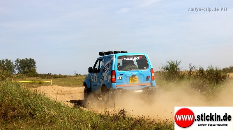 suzukibeatsjeepinoffroadrace.jpg